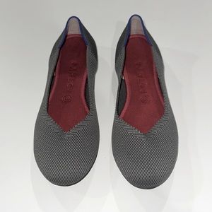 Pebble Grey Rothy’s “The Flat” like new!